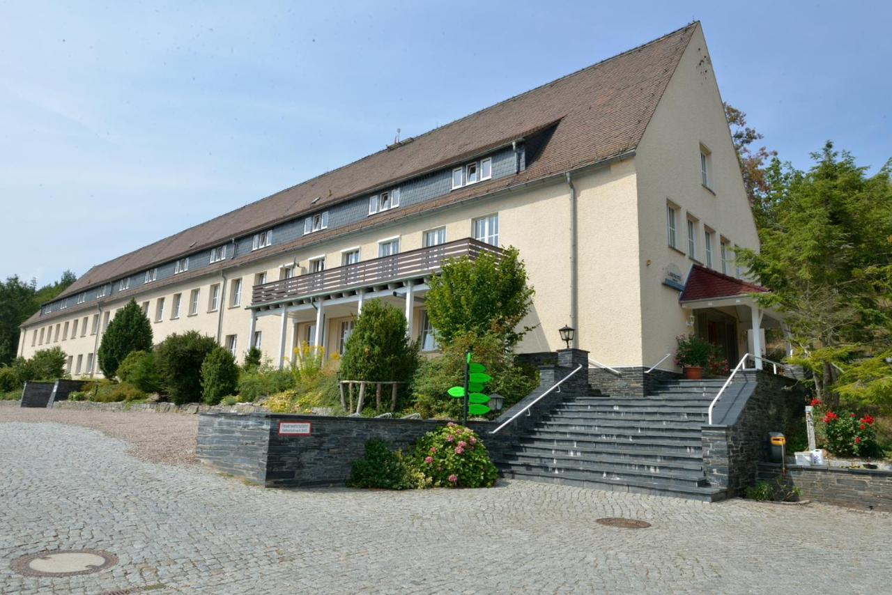 Land- Und Golfhotel Alte Fliegerschule Eisenach Exterior photo